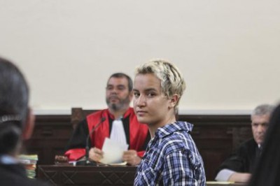 537573-amina-sboui-the-tunisian-member-of-the-ukrainian-feminist-group-femen-appears-in-a-courtroom-in-sous