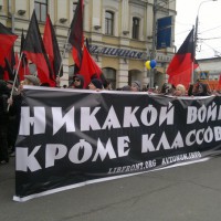 russia-anarquistas-vao-as-ruas-d-3.jpg