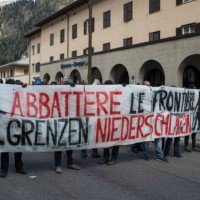 italia-em-brenner-manifestantes-sofrem-ataque-da-1.jpg