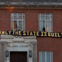 reino-unido-londres-ocupado-o-antigo-tribunal-da-1.jpg