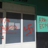 galicia-a-coruna-pichacoes-nazis-no-ateneu-liber-1.jpg