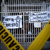 mexico-barricadas-e-faixas-no-cecyt-5-ipn-ante-a-2.jpg