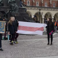 polonia-protesto-em-cracovia-em-solidariedade-co-4.jpeg