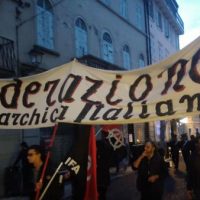 italia-manifestacao-antimilitarista-internaciona-6.jpg