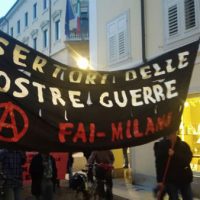 italia-manifestacao-antimilitarista-internaciona-7.jpg