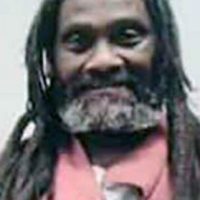 [EUA] Eddie Africa do "MOVE 9" é libertado da prisão após 40 anos