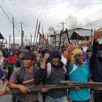 [Equador] "Todos unidos lutando juntos"