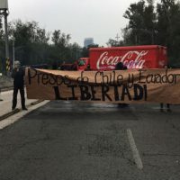 [México] Em solidariedade ao povo chileno e equatoriano, anarquistas bloqueiam avenida