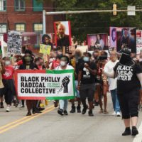 [EUA] Filadélfia, PA: Informe do protesto contra terrorismo policial e tributo a Delbert Africa