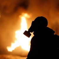 [Grécia] Anarquistas saúdam 2022 com molotovs e bomba de gás butano