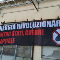 [Itália] "Contra todas as guerras e aqueles que as armam, contra as políticas belicistas da Eni"