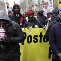 [França] Lei de imigração, um projeto de merda em um país de merda