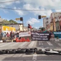 Trabalhadores Ocupam Sede do PT em Fortaleza em Defesa da Casa Comum!