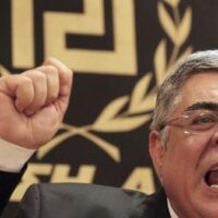 [Grécia] Líder do partido neonazista Aurora Dourada sai em liberdade condicional