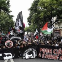 [França] Morte de Clément Méric: milhares de manifestantes nas ruas de Paris