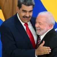 Esquerda e chantagem: a defesa impossível do governo de Maduro