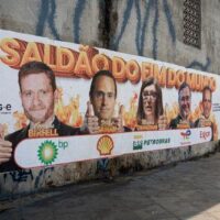 Enquanto brasileiros respiram fumaça das queimadas, petroleiras realizam "evento global" no Rio