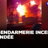 [França] Um quartel da gendarmeria vira fumaça em Vendée