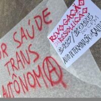Registro do ato contra a resolução nº2.427/2025 do CFM no Rio de Janeiro