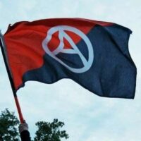 [Portugal] Para o anarquismo, esquerda e direita são apenas faces da mesma moeda da política institucional.