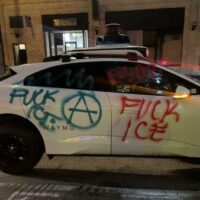 [EUA] Los Angeles Enfrenta o ICE