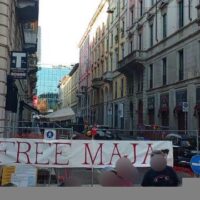 [Itália] Milão: manifestação em frente ao Consulado da Alemanha pela libertação de Maja T.