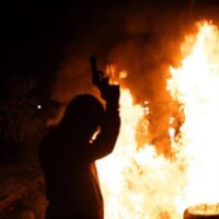 [Chile] Santiago: Barricadas em memória dxs companheirxs Lupi, Tortu e Belén