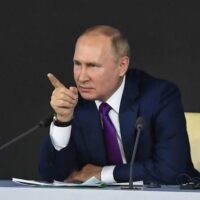[Rússia] Putin proíbe ONG Repórteres Sem Fronteiras, declarada 'indesejável'