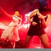 [Rússia] Justiça de Putin condena integrantes do Pussy Riot à prisão por criticarem a guerra na Ucrânia