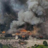 "Agora, o governo declara que "os protestos da Geração Z causaram vítimas e danos à propriedade do Nepal", culpando os "anarquistas" para se esquivar da responsabilidade."