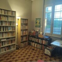 [França] Biblioteca autogerida de Toulouse redefine o feminismo através dos livros