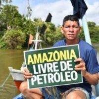 "O dinheiro não consegue resolver os problemas. O dinheiro cria novos problemas."