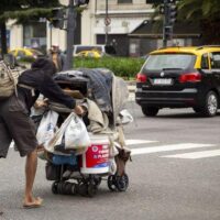 [Argentina] Promessa e abraços do inimigo