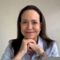 A "pacifista" Corina Machado, um disparate perigoso