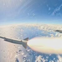 Com aval de Lula 3, Força Aérea Brasileira realiza disparo inédito do míssil Meteor com o caça Gripen