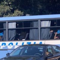 Governo italiano aplica "prisão preventiva" a 91 anarquistas para impedir uma homenagem a dois militantes mortos.