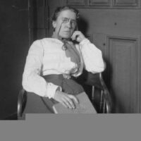 [EUA] Emma Goldman, superstar? A anarquista judia exerce um papel surpreendente no teatro musical americano