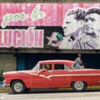 Cuba abre suas portas (ao capitalismo)