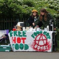 [Escócia] Food Not Bombs: Distribuição Anárquica de Alimentos em Queen’s Park